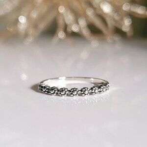 Sterling Silver Dainty Little Flowers Ring, Thin Beaded, 925 Minimalist Ring,